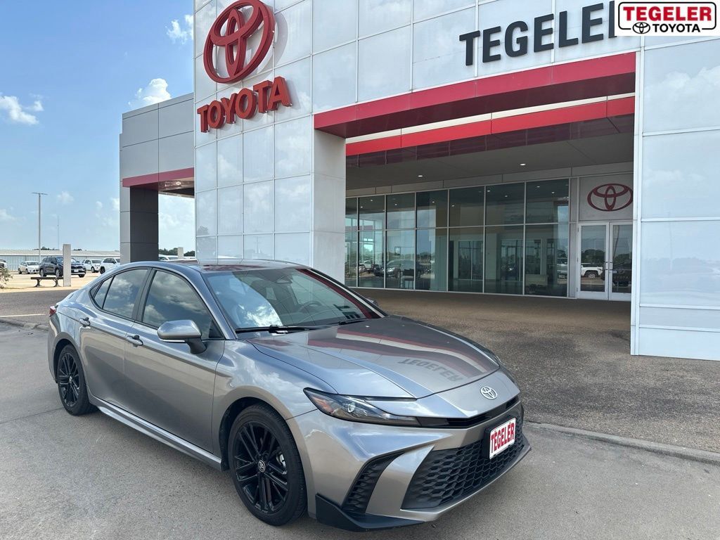 2025 TOYOTA Camry