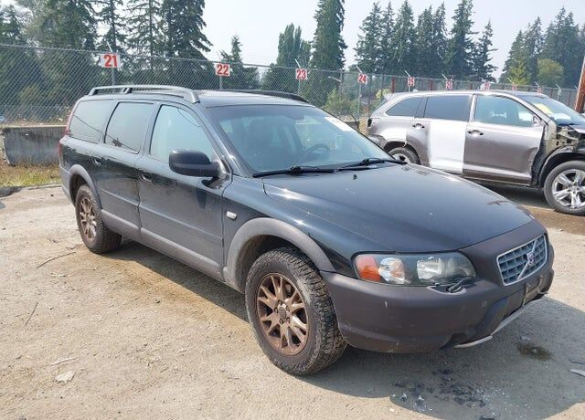 2004 VOLVO XC70
