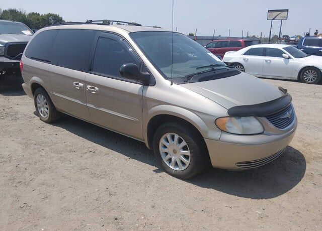 2002 CHRYSLER Town and Country