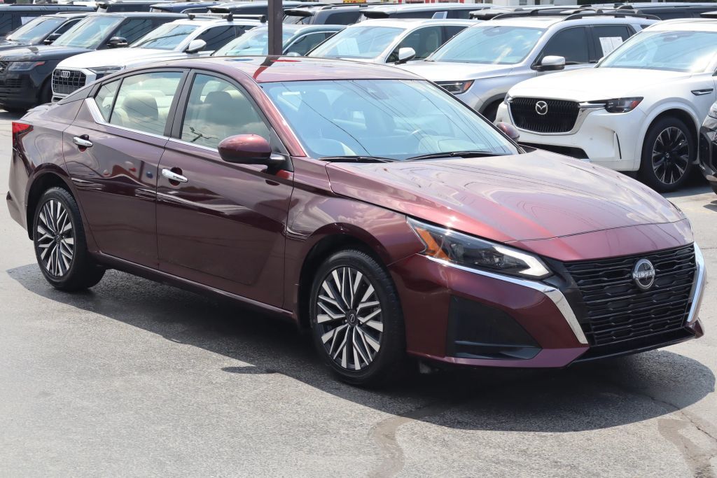2024 NISSAN Altima