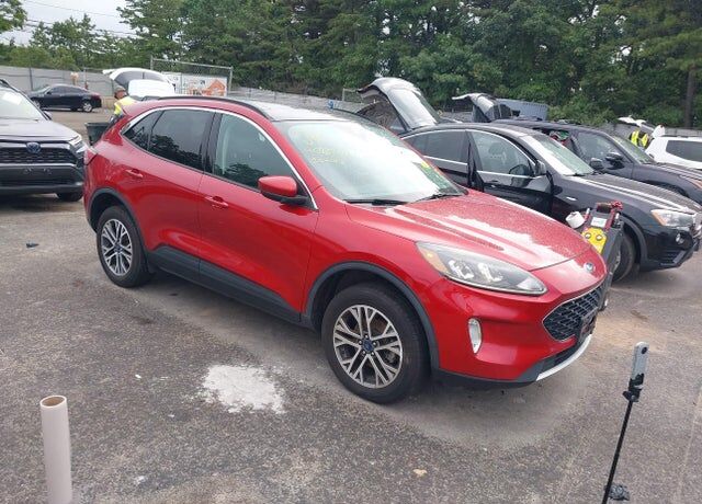 2020 FORD Escape