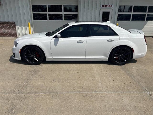 2023 CHRYSLER 300