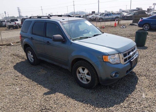 2011 FORD Escape
