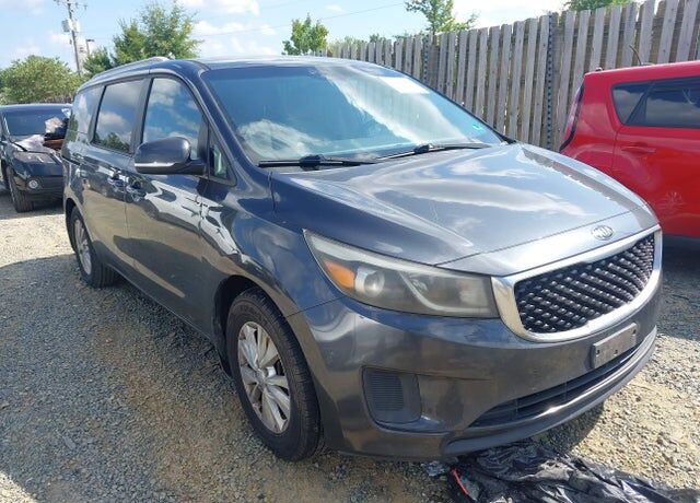 2015 KIA Sedona