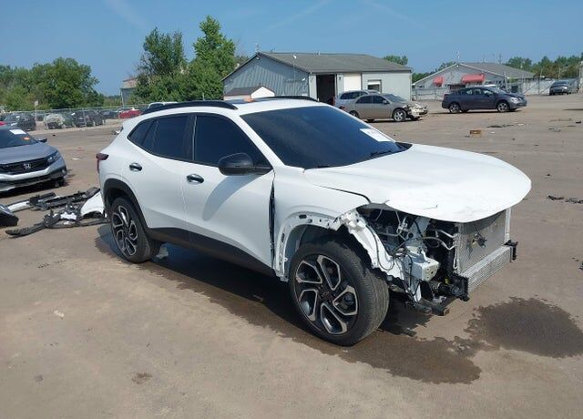 2024 CHEVROLET Trax