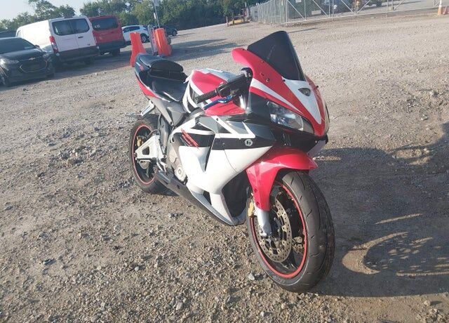 2004 HONDA CB