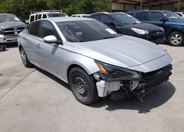 2023 NISSAN Altima