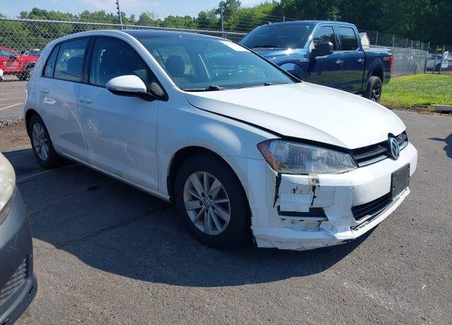2016 VOLKSWAGEN Golf