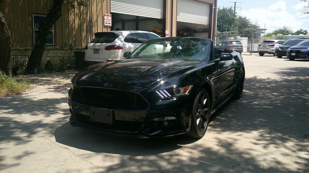 2017 FORD Mustang