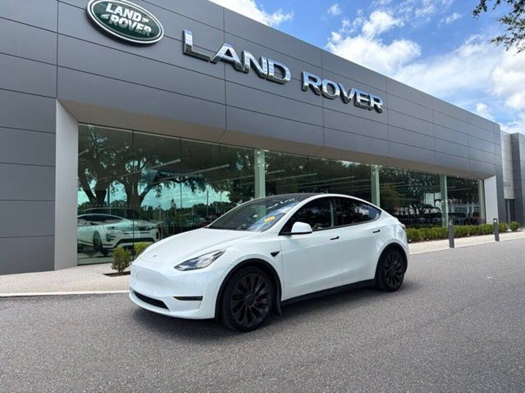 2023 TESLA Model Y