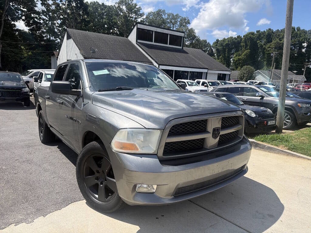2012 DODGE Ram