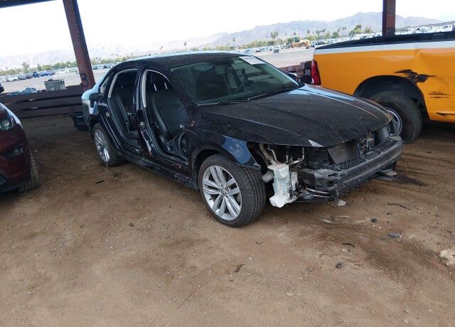 2019 VOLKSWAGEN Passat