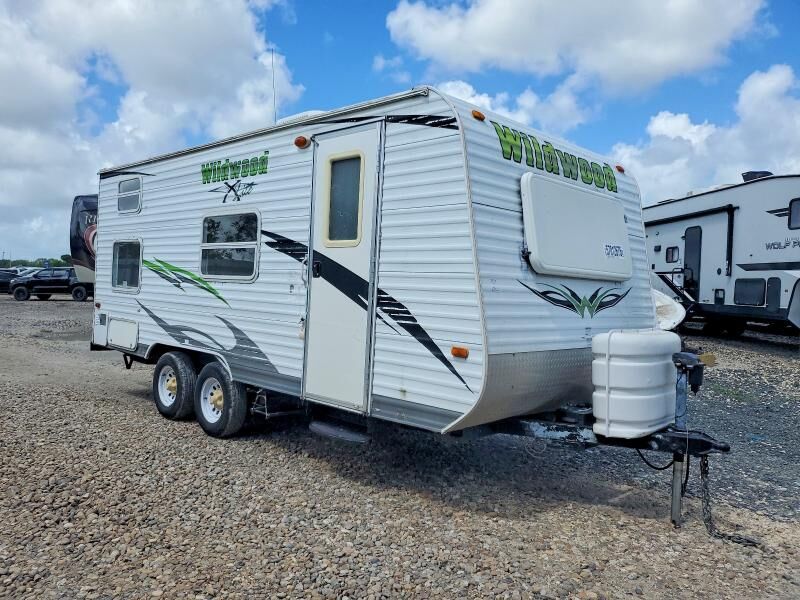 2010 FOREST RIVER Wildwood towables