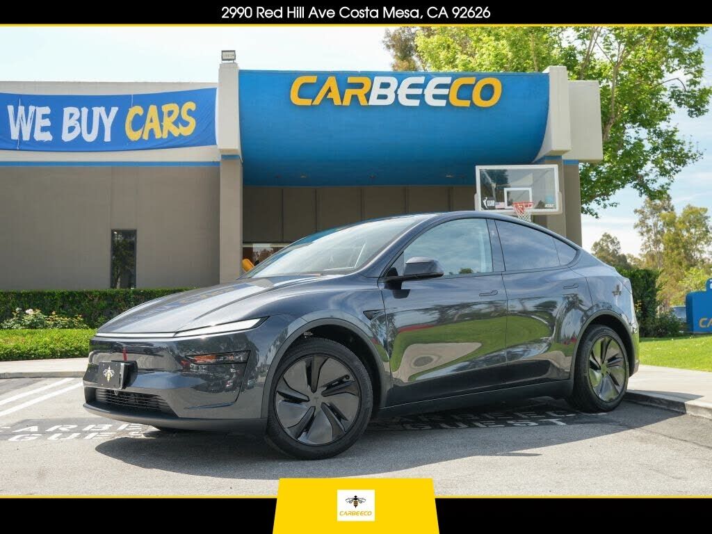 2026 TESLA Model Y