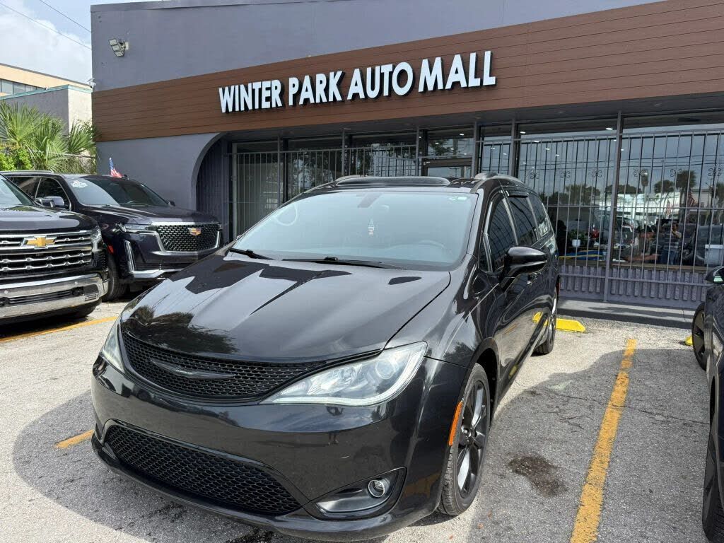 2019 CHRYSLER Pacifica