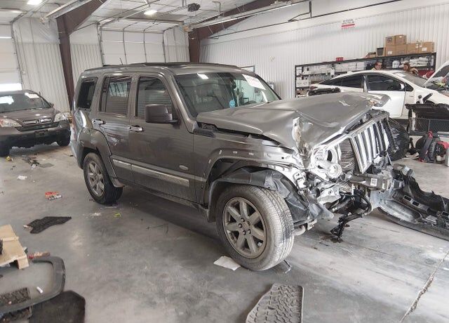 2012 JEEP Liberty