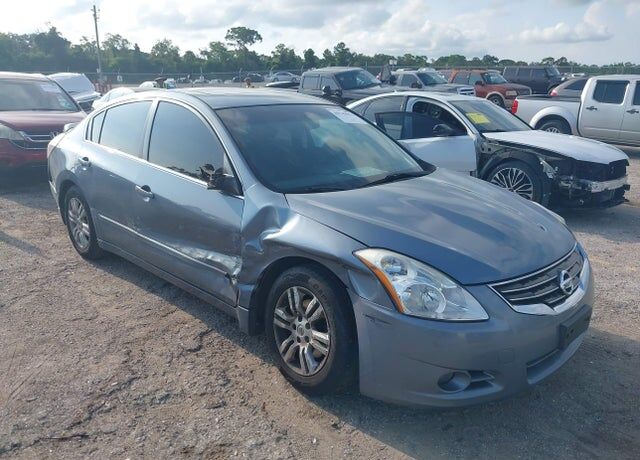 2010 NISSAN Altima