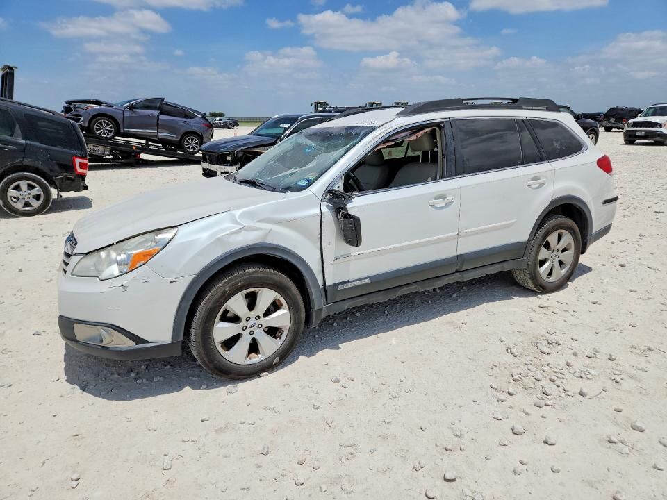 2012 SUBARU Outback