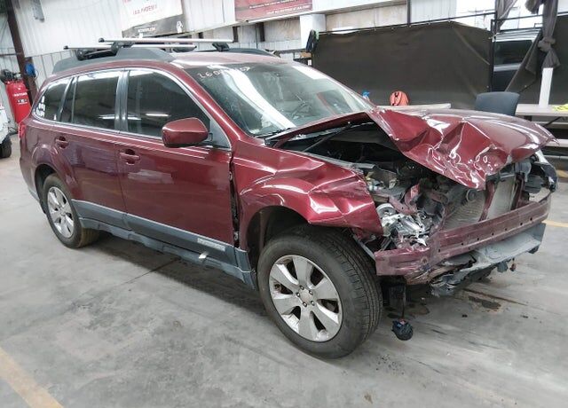 2012 SUBARU Outback