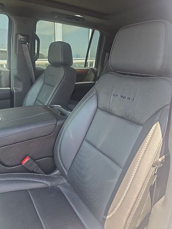 2025 GMC Yukon XL