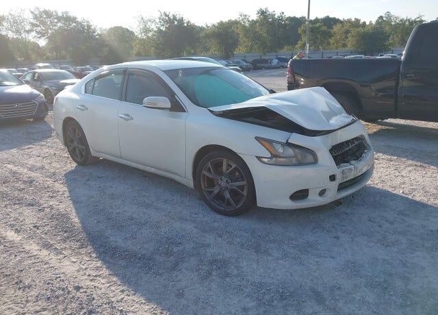 2013 NISSAN Maxima