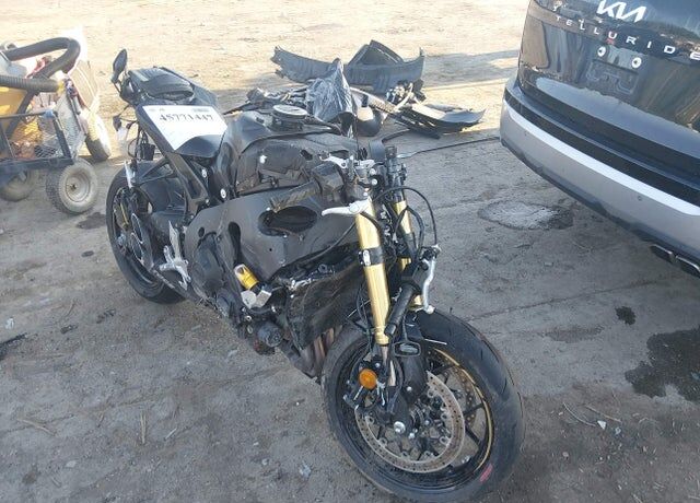 2024 HONDA CB