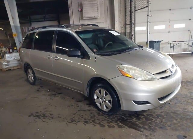 2006 TOYOTA Sienna