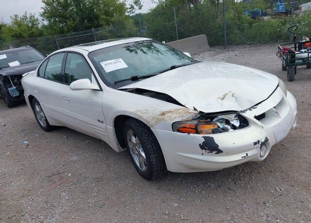 2004 PONTIAC Bonneville