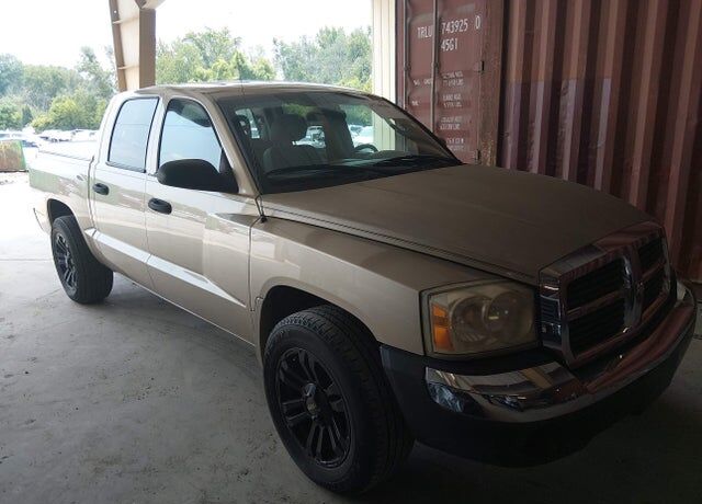 2005 DODGE Dakota