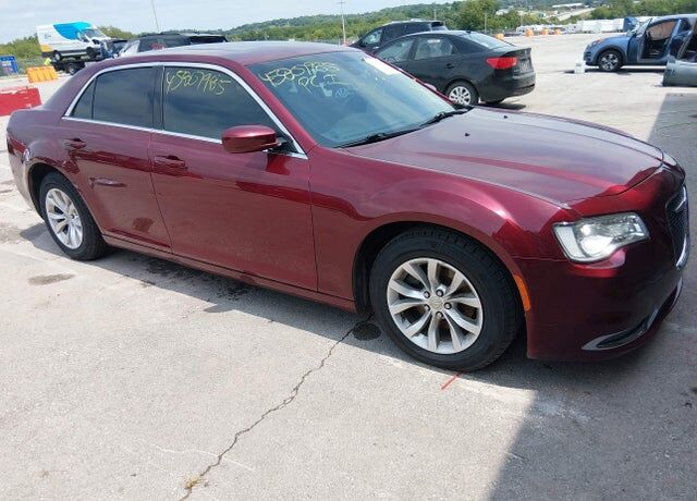 2016 CHRYSLER 300