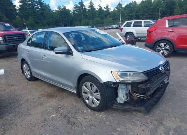 2012 VOLKSWAGEN Jetta