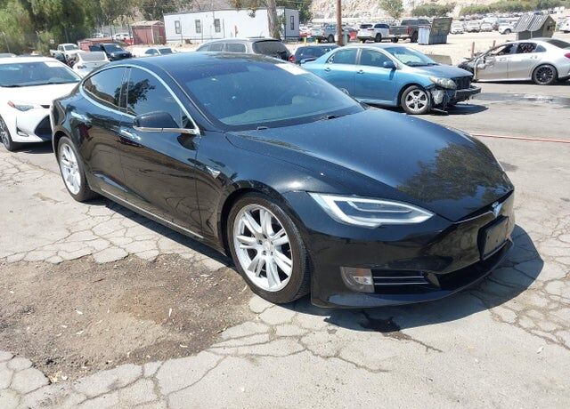 2020 TESLA Model S