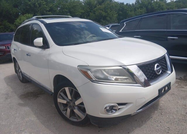 2015 NISSAN Pathfinder