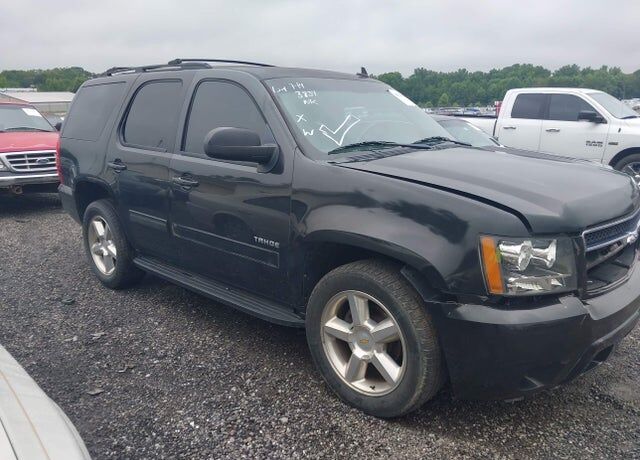 2011 CHEVROLET Tahoe