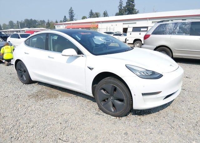 2018 TESLA Model 3