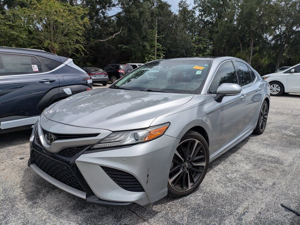 2018 TOYOTA Camry