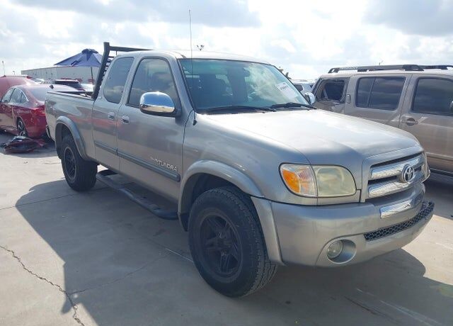 2005 TOYOTA Tundra