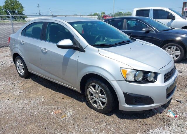 2015 CHEVROLET Sonic