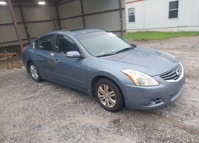 2010 NISSAN Altima