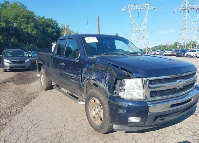 2011 CHEVROLET Silverado