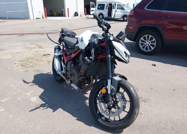 2025 HONDA CB