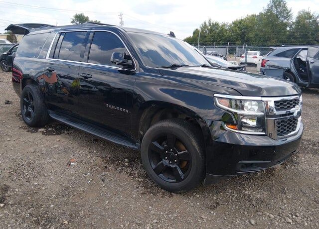 2017 CHEVROLET Suburban
