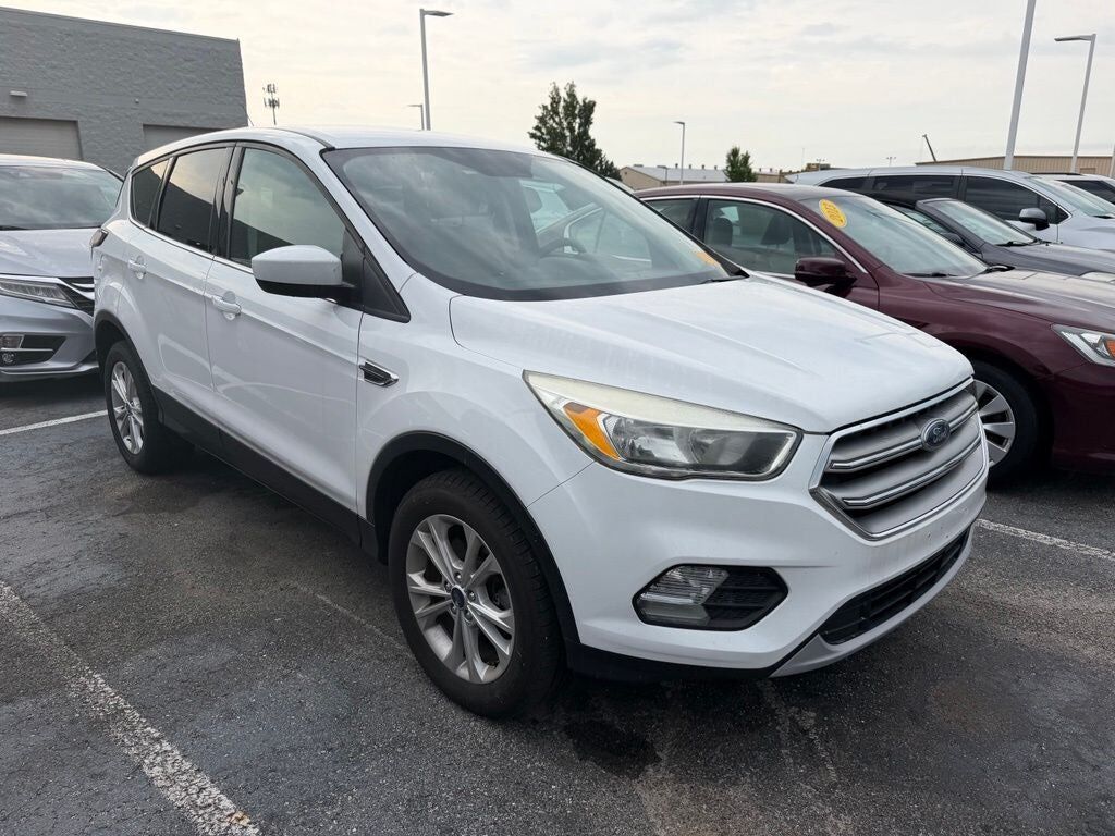 2017 FORD Escape