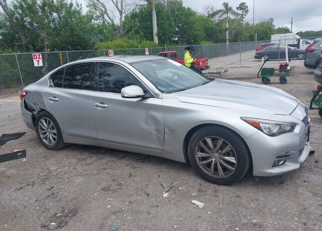 2017 INFINITI Q50