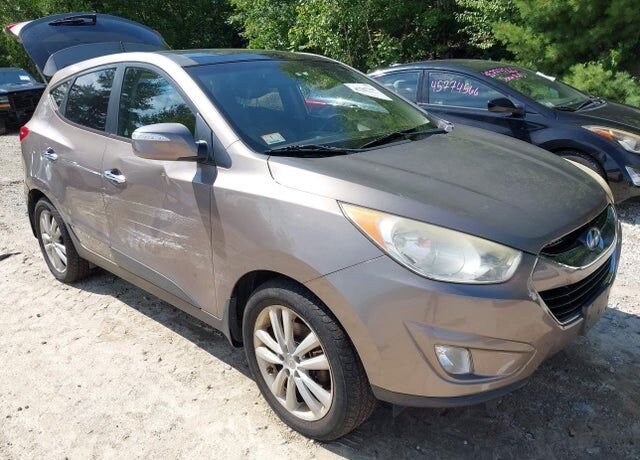 2013 HYUNDAI Tucson