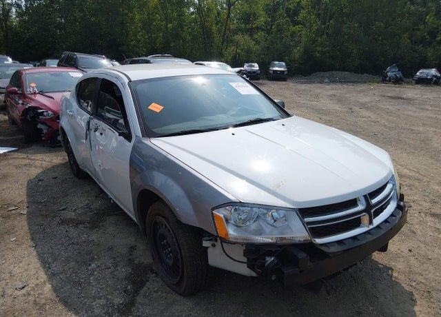 2014 DODGE Avenger