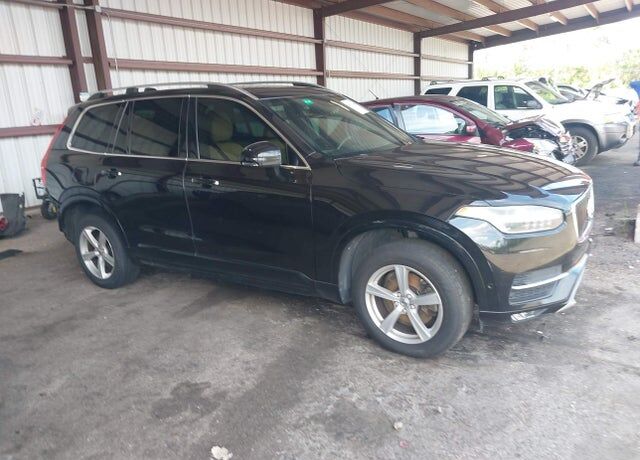 2017 VOLVO XC90