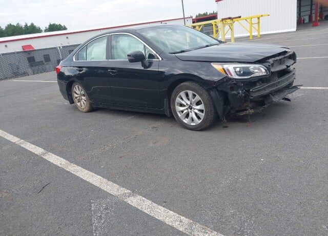 2016 SUBARU Legacy