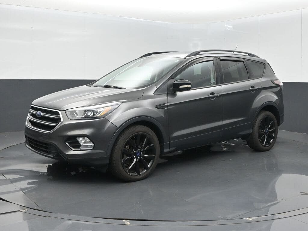 2017 FORD Escape