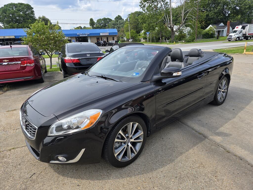 2013 VOLVO C70